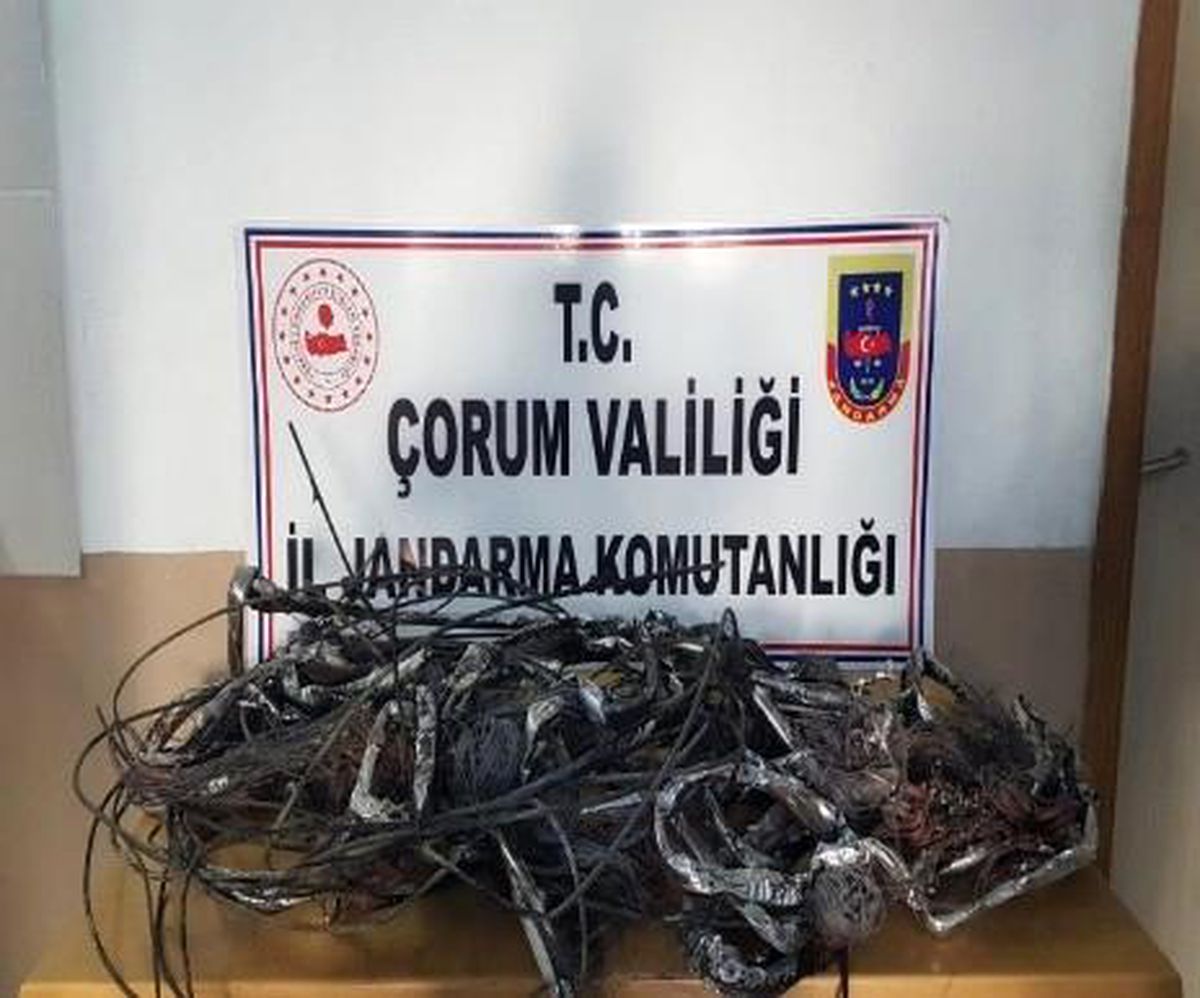 Çorum\'da kablo hırsızları suçüstü yakalandı