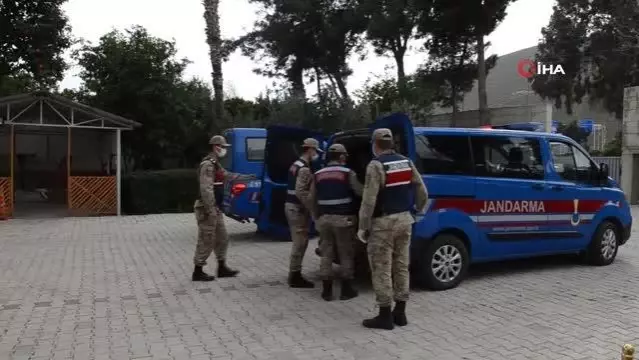 Son dakika! Kaçak yolla Türkiye'ye giren göçmenler kaza yapınca yakalandı Son dakika! Kaçak yolla Türkiye'ye giren göçmenler kaza yapınca yakalandı