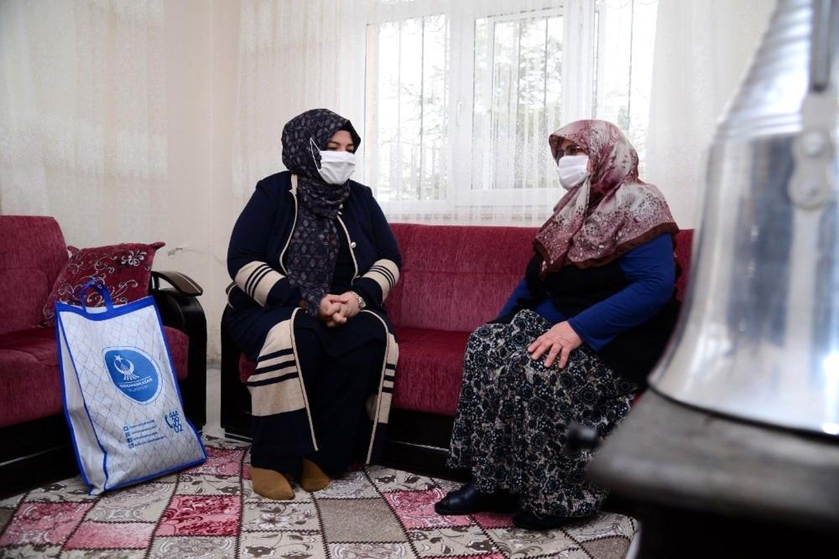 Son dakika: Kahramankazanlı dedelere ve ninelere kandil simidi ikramı