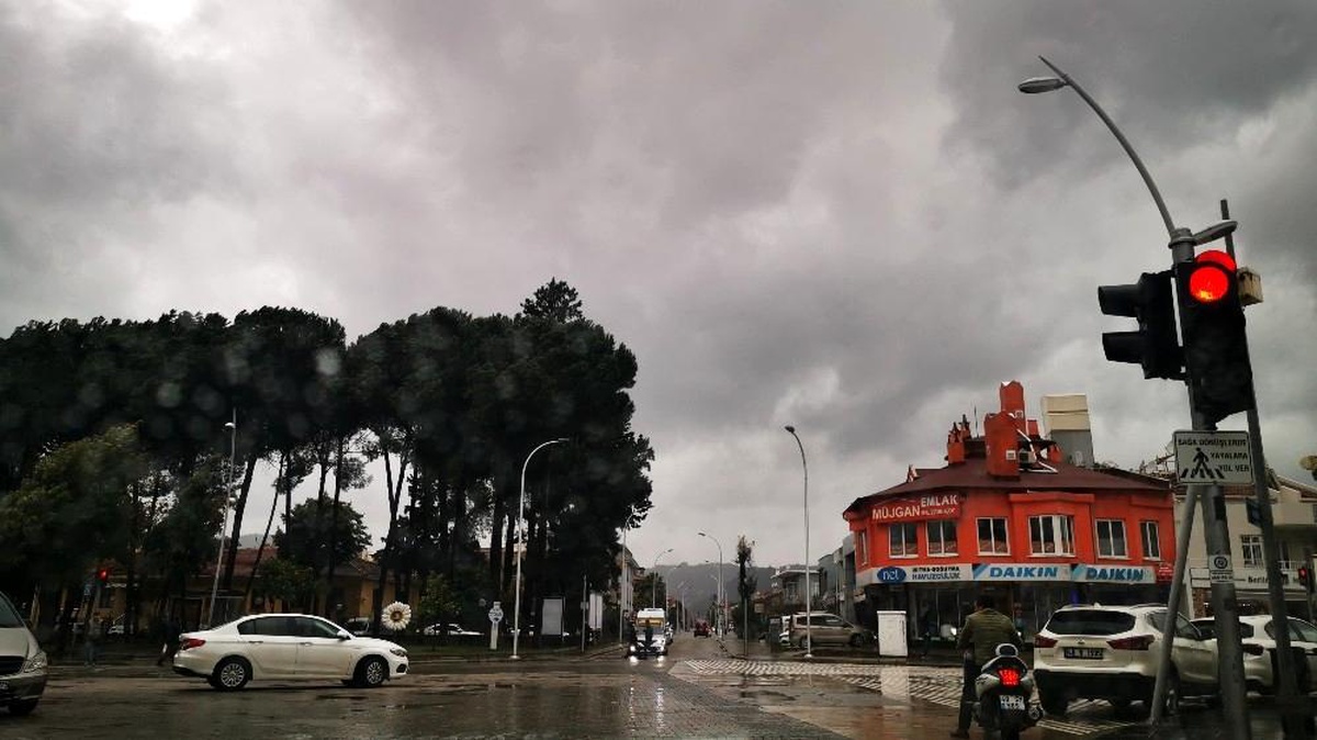 Marmaris\'te fırtına uyarısı