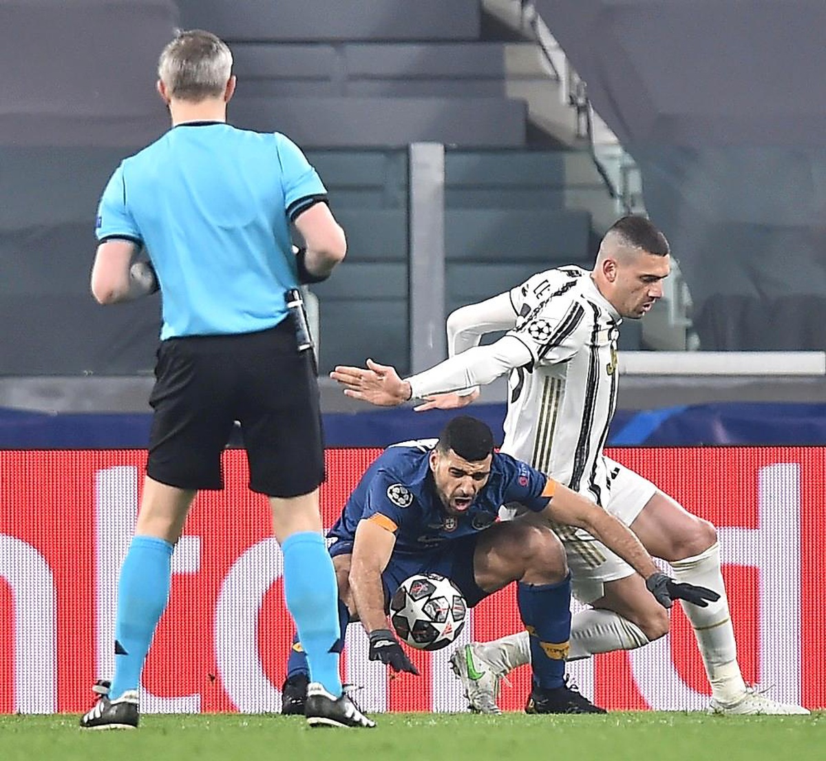 Merih Demiral 20 gün sahalardan uzak kalacak