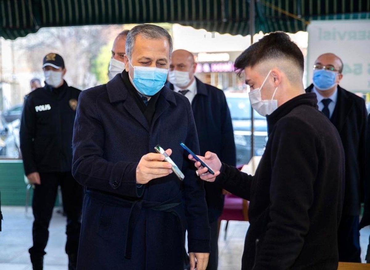 Vali Yerlikaya\'dan HES kodu paylaşımı