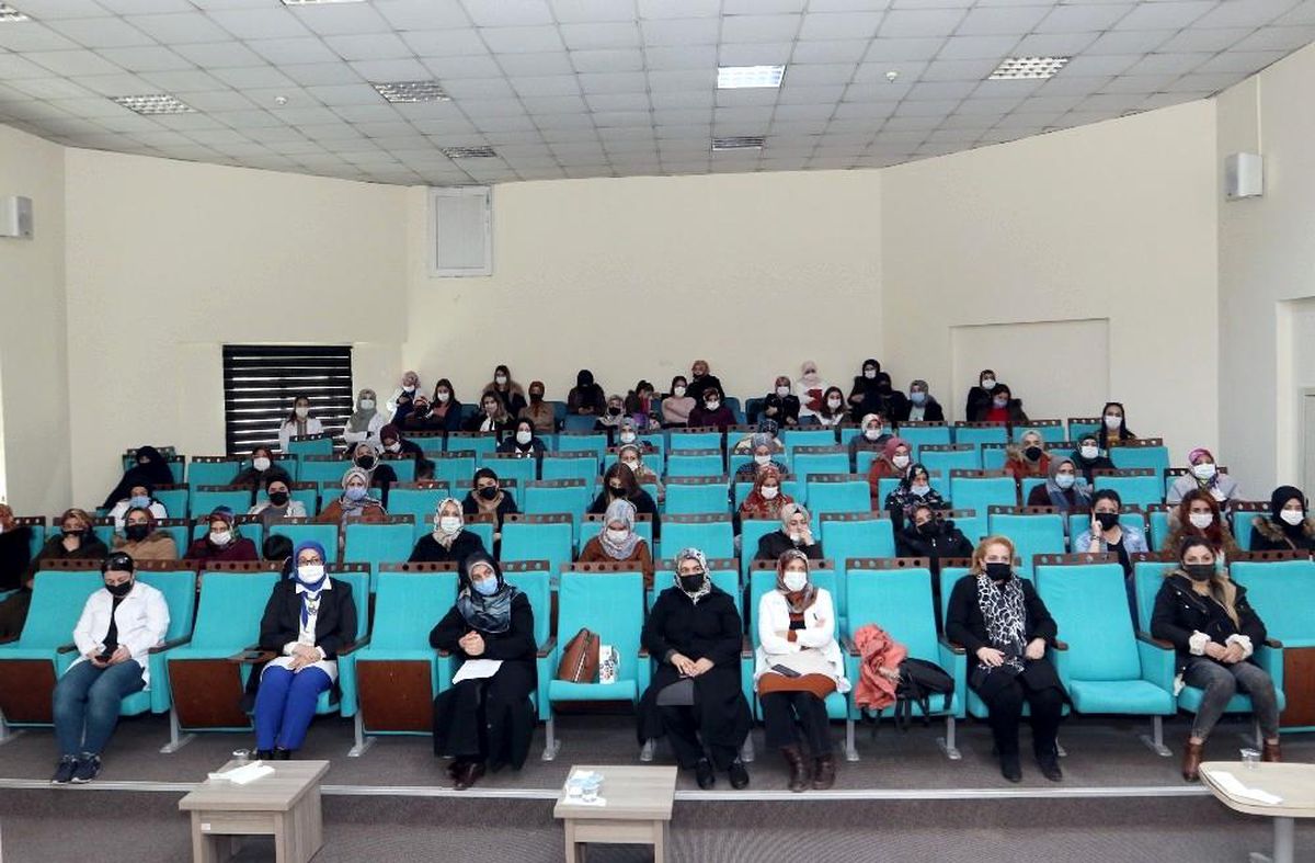 Van\'da \'Beslenme Alışkanlıkları\' ve \'Aile Mahremiyeti\' semineri