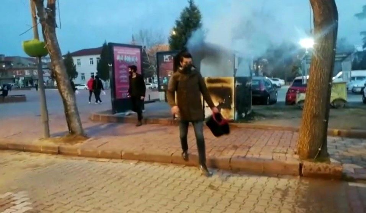 Son dakika: Yanan kumbaraya esnafın müdahalesi yetmedi