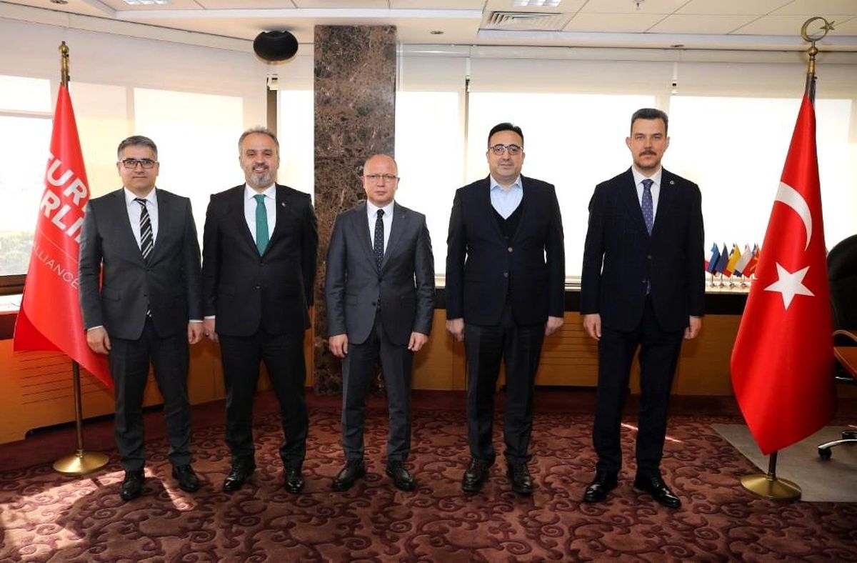 Başkan Aktaş müjdeyi verdi...Yenişehir\'den uçuşlar başlıyor