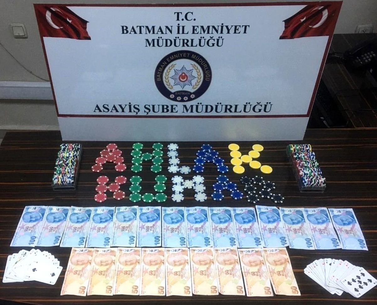 Son dakika haber: Batman\'da kumar oynayan 10 kişiye 12 bin lira ceza