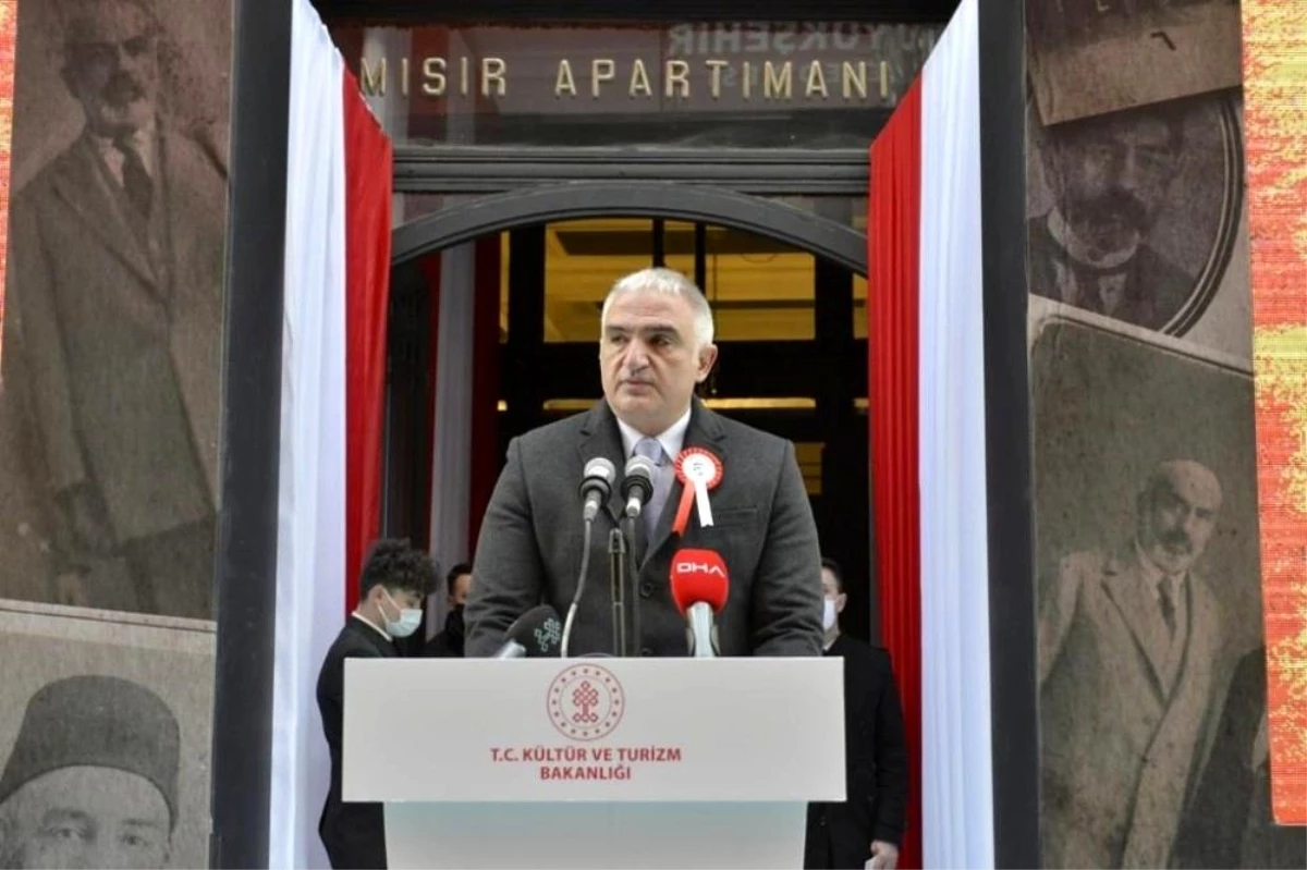 Beyoğlu İstiklal Caddesi\'ndeki "Mehmet Akif Ersoy Hatıra Evi" ziyarete açıldı