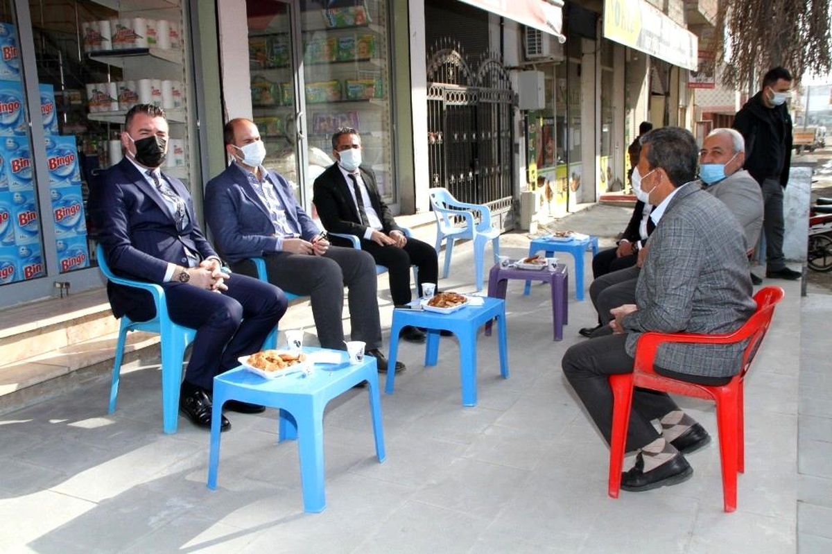 Bismil Kaymakamı Türkmen: "Çay sizden, simit bizden"