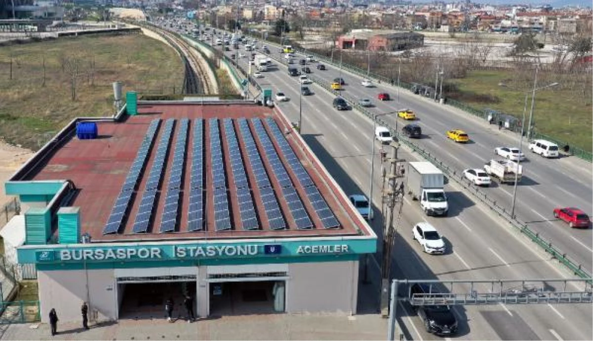Bursa\'da, metro istasyonlarının çatısına GES kuruldu