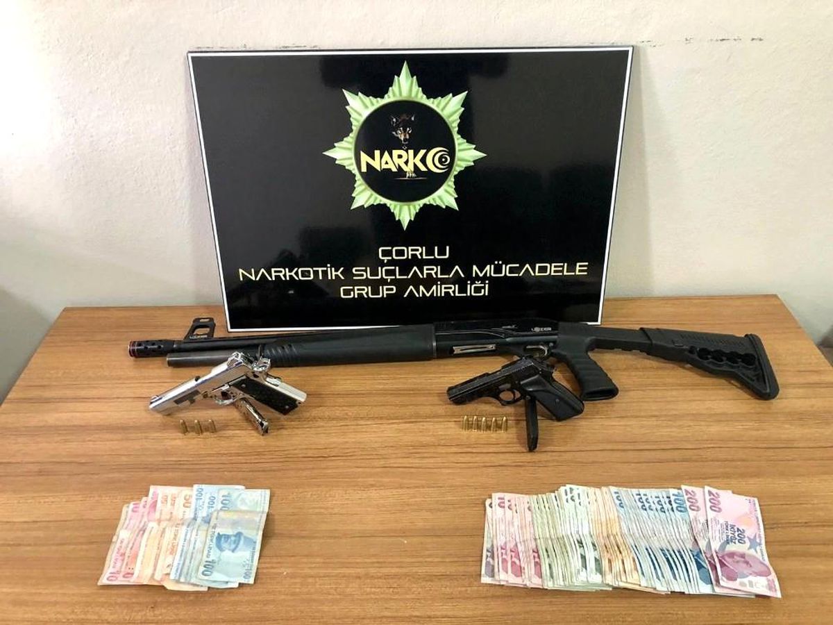 Çorlu\'da uyuşturucu operasyonu 4 gözaltı