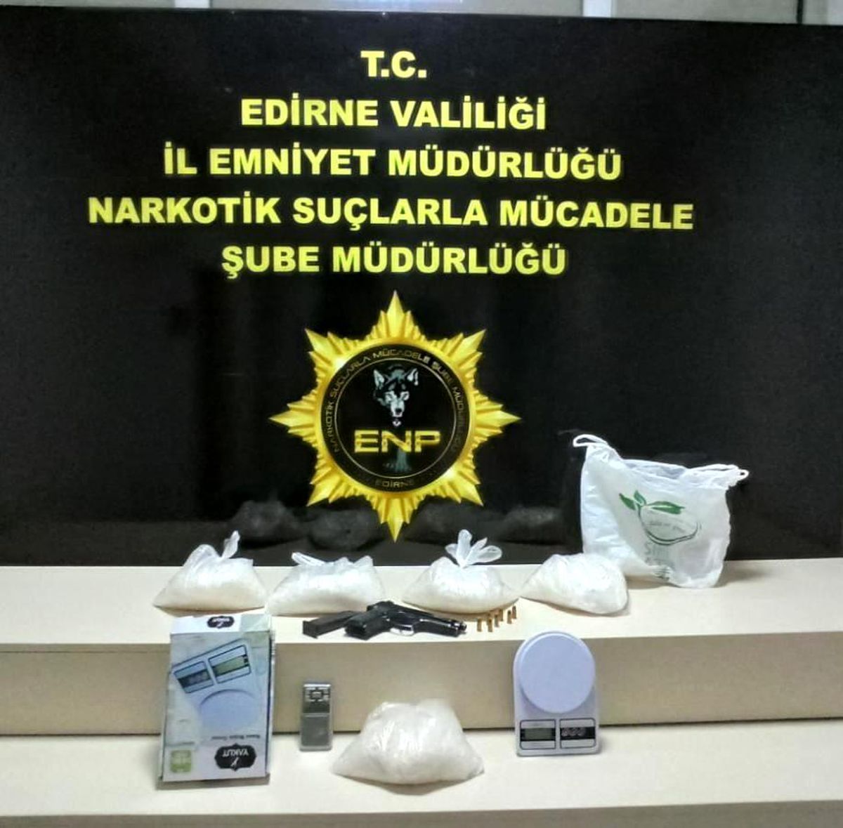 Edirne\'de uyuşturucu tacirlerine ağır darbe
