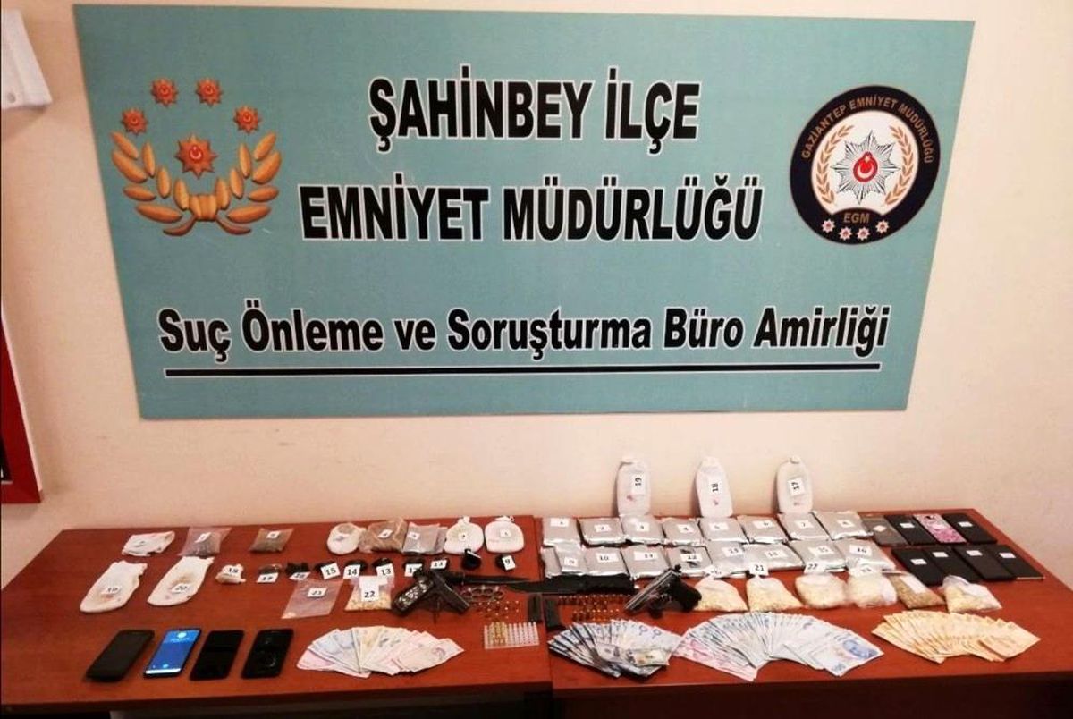 Gaziantep\'te 4 kilo 704 gram uyuşturucu ele geçirildi