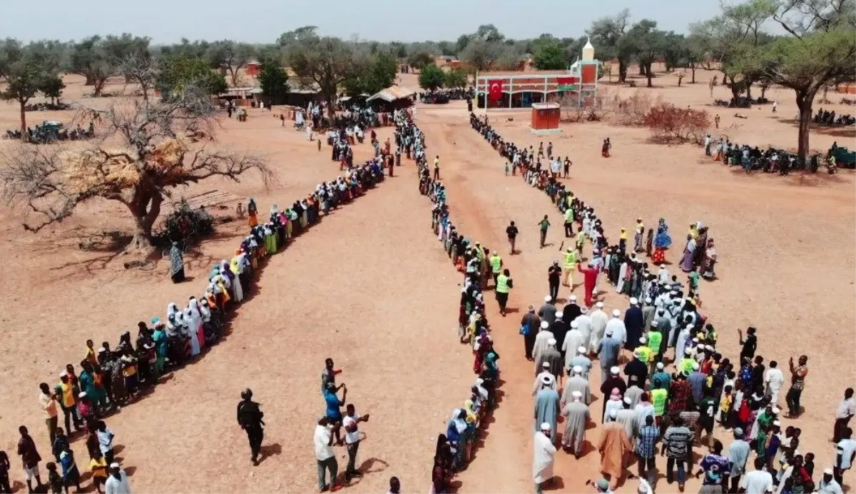 İnsana Değer Veren Dernekler Federasyonunca Burkina Faso\'da yapılan eserler hizmete açıldı