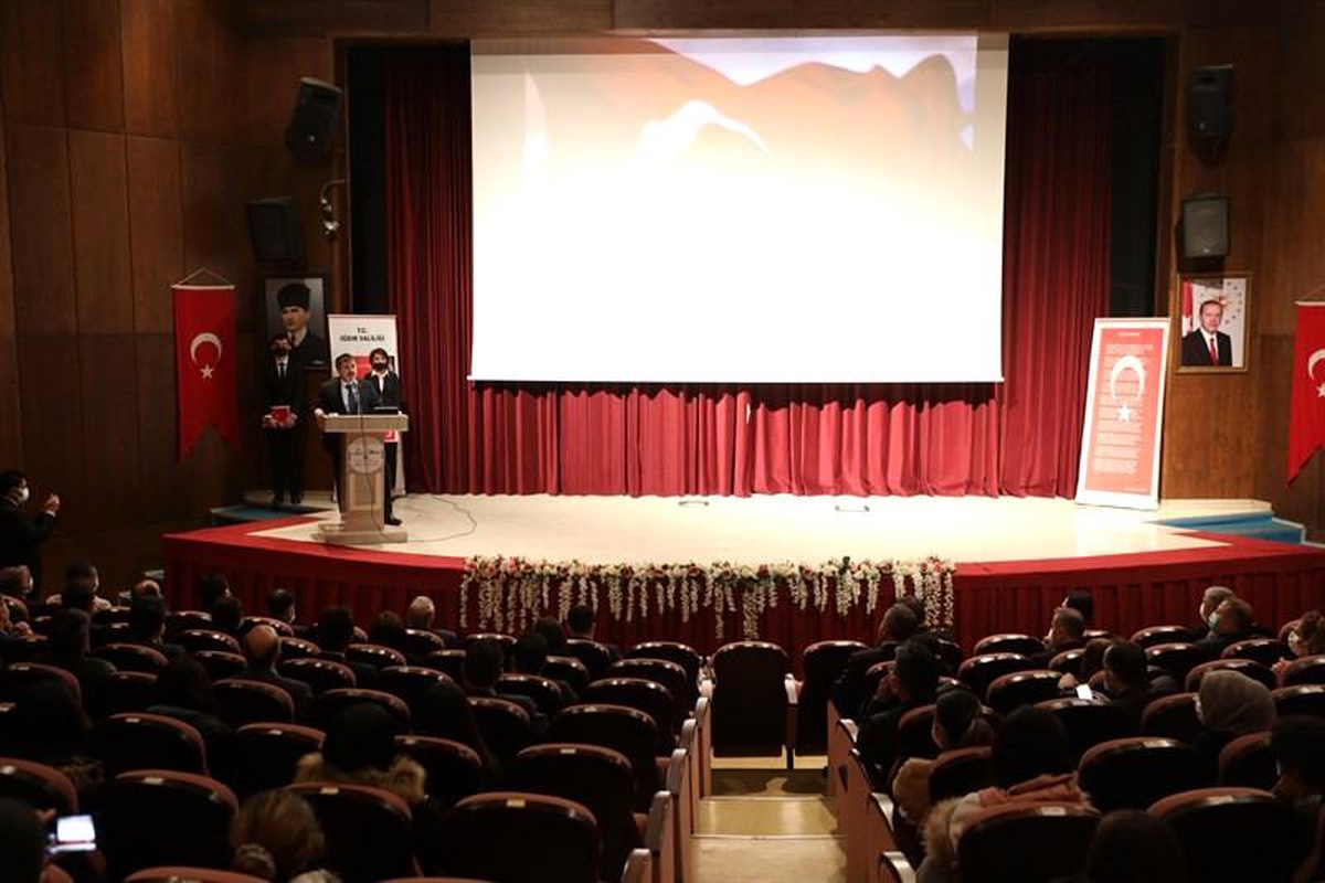 İstiklal Marşı\'nın Kabulü ve Mehmet Akif Ersoy\'u anma günü
