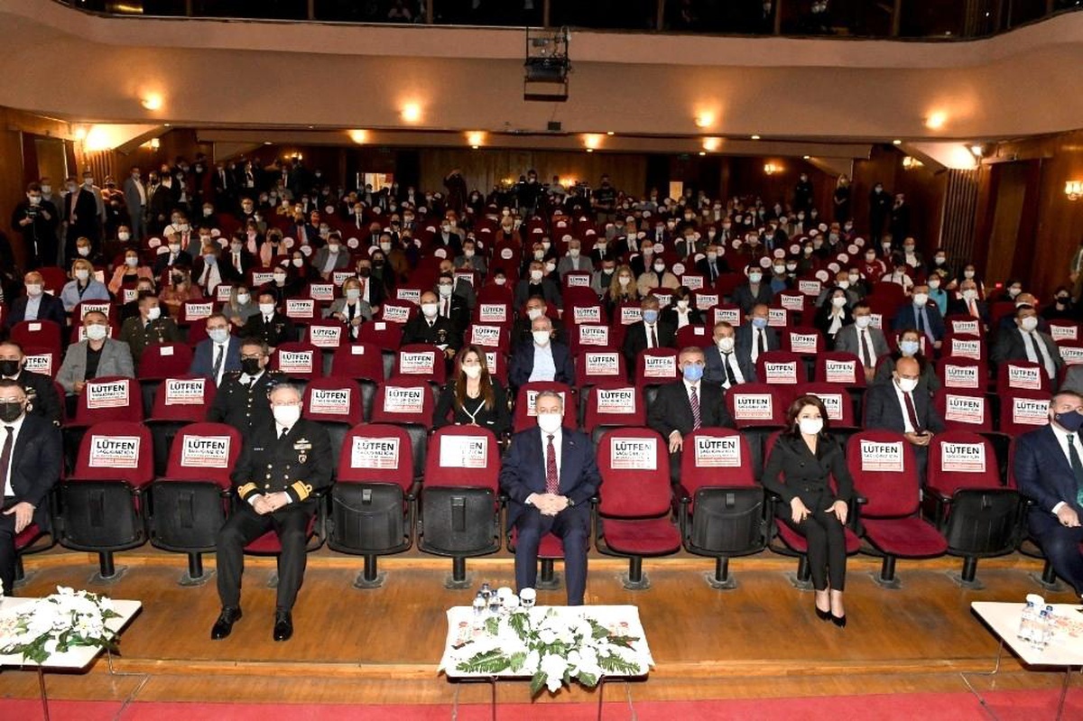 İstiklal Marşının kabulünün 100. yılı Mersin\'de törenle kutlandı