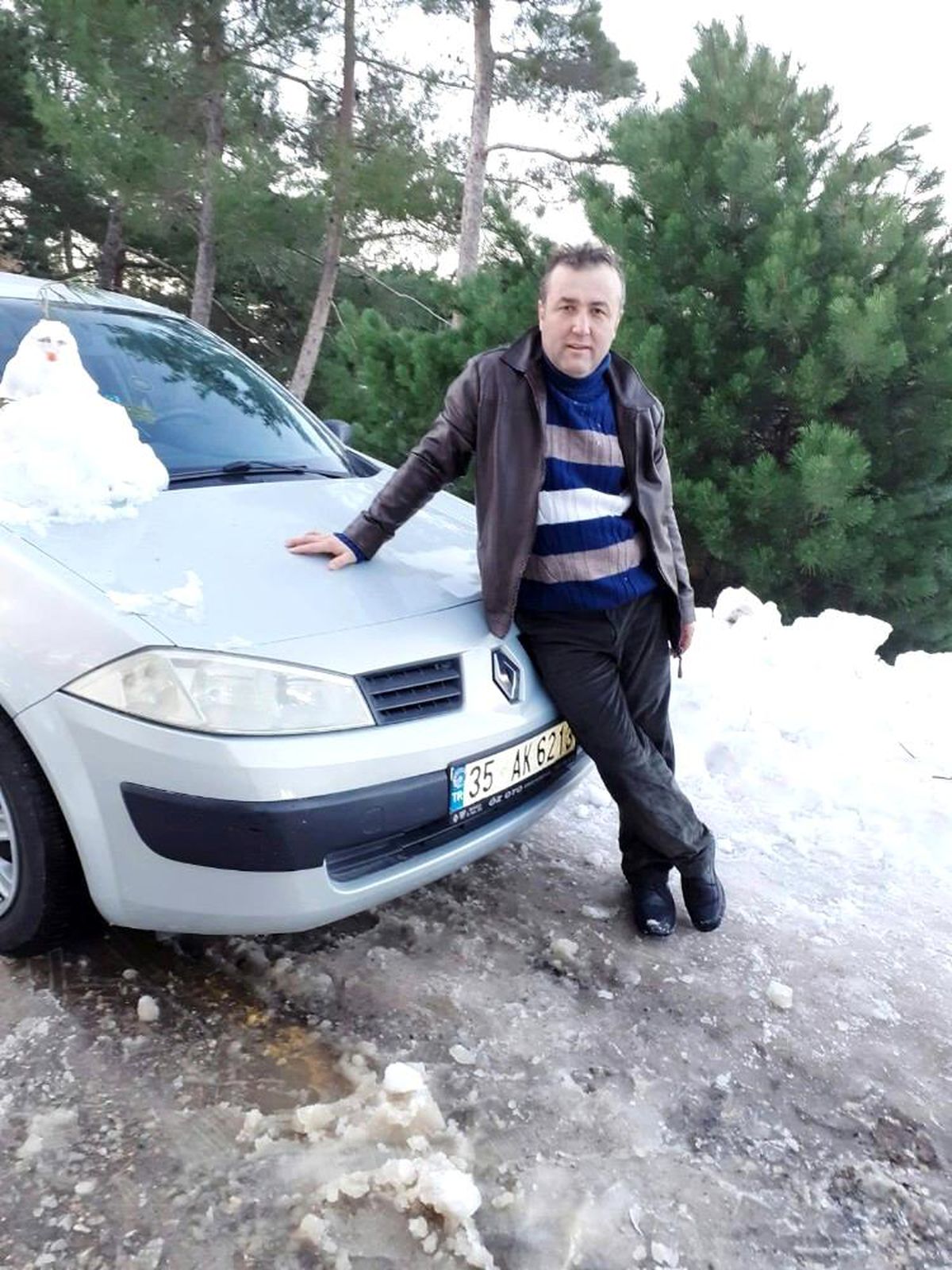 İzmir\'de demirlerin altında kalan işçi öldü