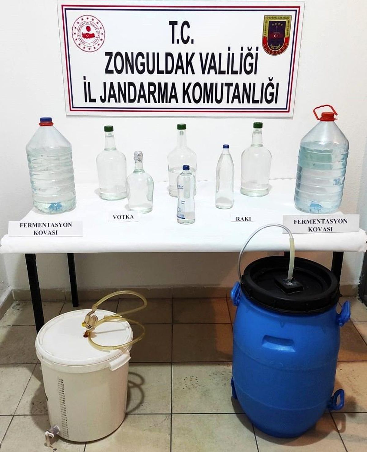 Kaçak alkol imal eden ve ticaretini yapan 1 kişi yakalandı