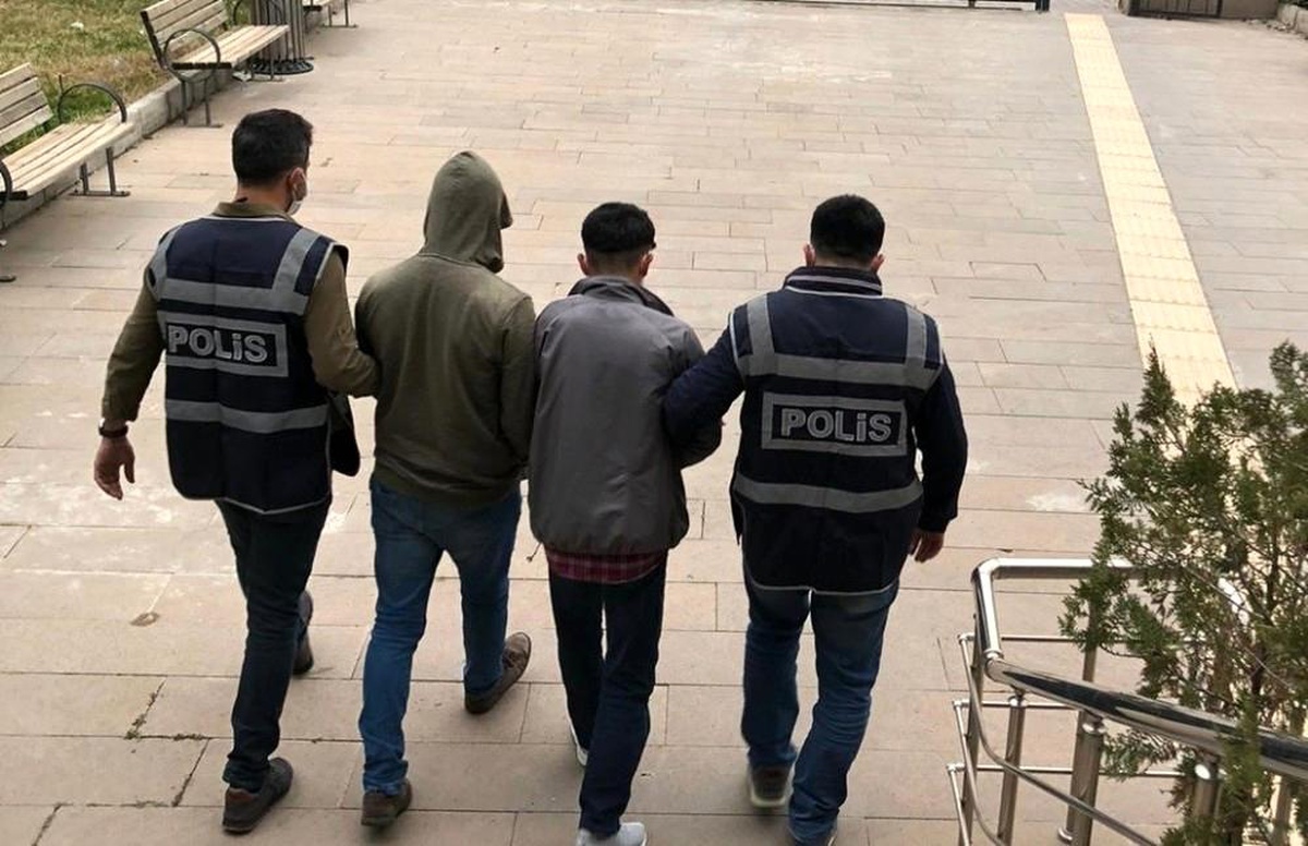 Kahta\'da 2 hırsızlık zanlısı tutuklandı