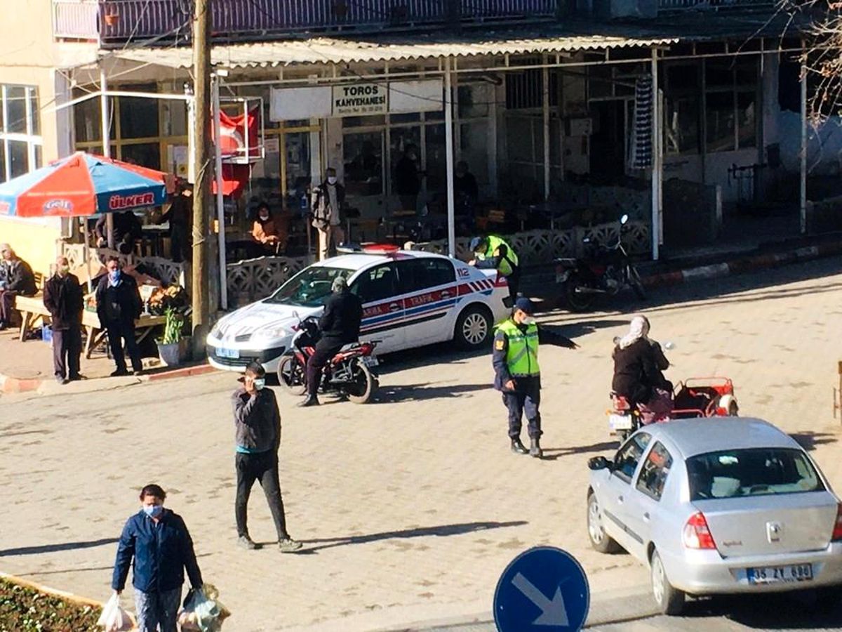 Manisa\'da motosiklet sürücülerine ceza yağdı