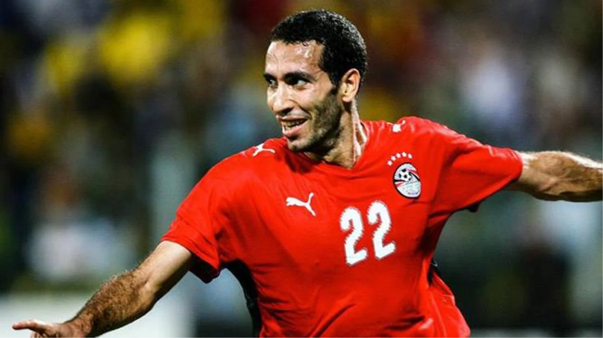 Mısır\'da eski milli futbolcu Muhammed Ebuterike terör listesine alındı