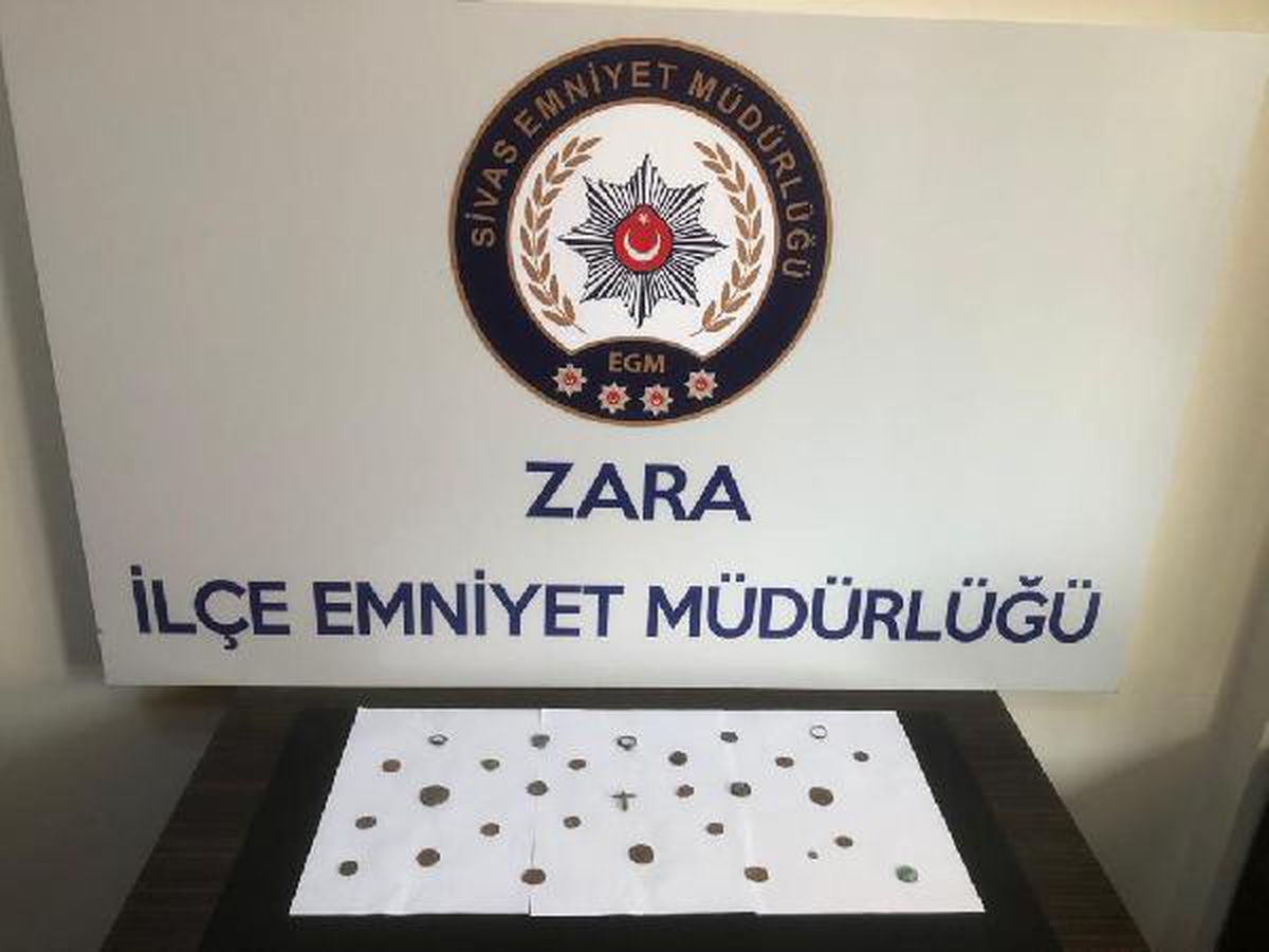 Son dakika haber! Polis şüpheyle durdurdu, üzerinden tarihi eserler çıktı