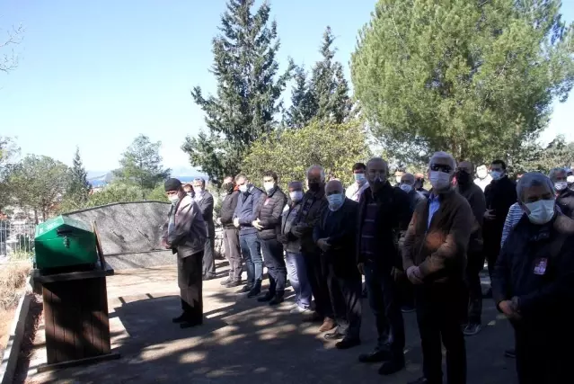 Türk Halk Müziği sanatçısı Ahmet Günday son yolculuğuna uğurlandı