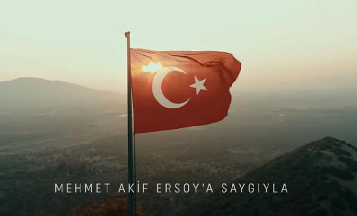Türk Hava Yolları\'ndan İstiklal Marşı\'nın 100\'üncü yılına özel klip