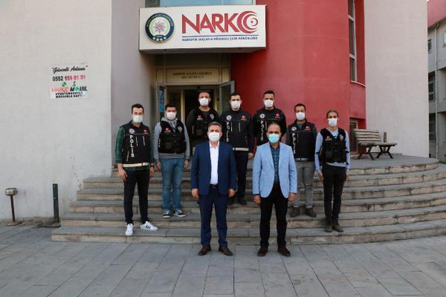 Son dakika: Adana'da eş zamanlı operasyonda 282 bin 900 uyuşturucu hap ele geçirildi Son dakika: Adana'da eş zamanlı operasyonda 282 bin 900 uyuşturucu hap ele geçirildi