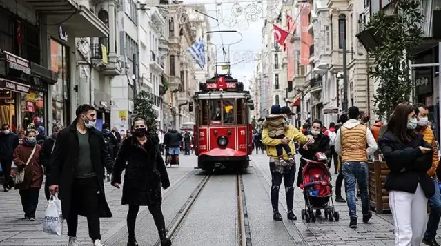 Bilim Kurulu üyesi Prof. Hasöksüz, risk haritasında kırmızıya dönmesi beklenen illeri açıkladı