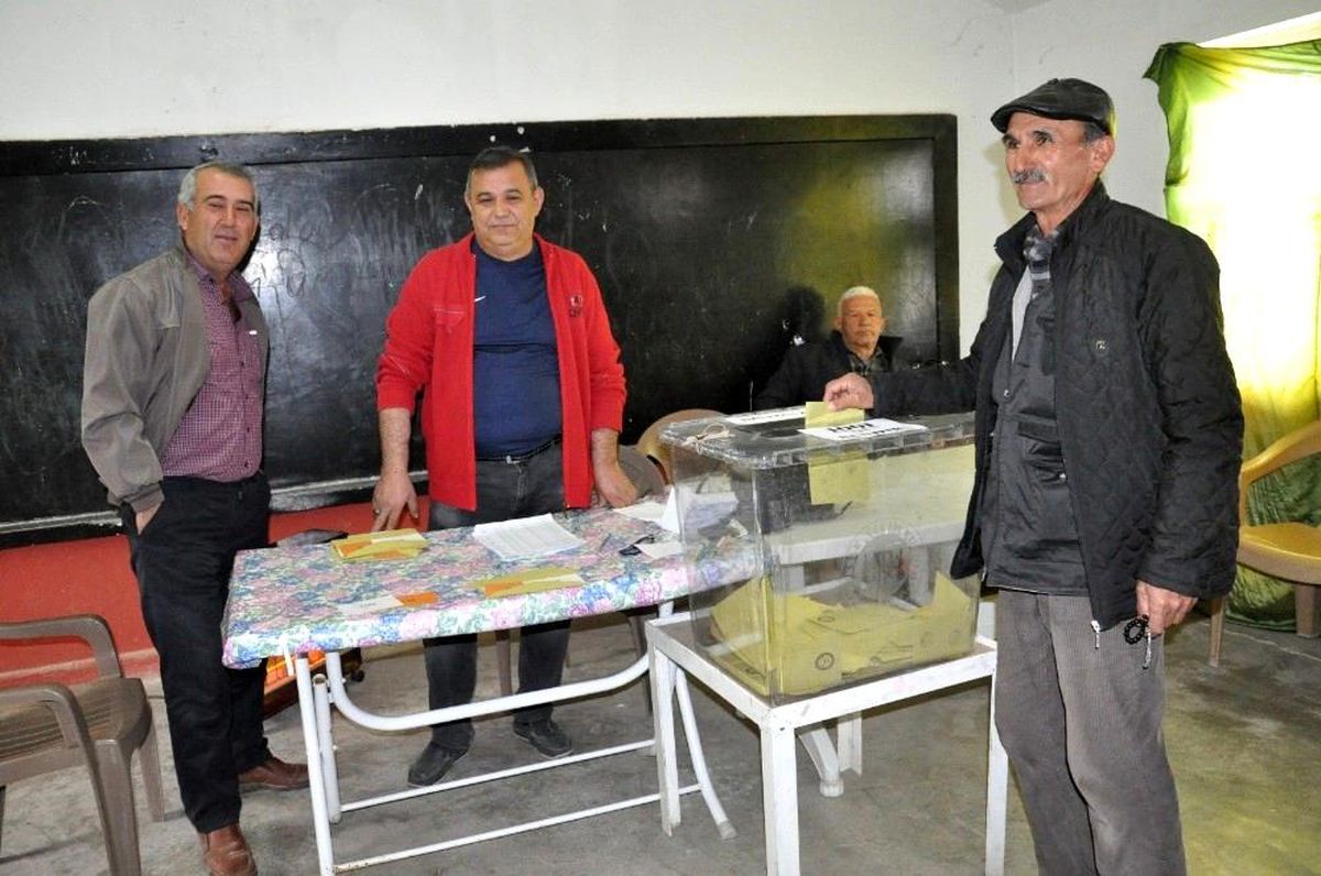 Cambazlı Mahallesi Ahmetli\'de kaldı