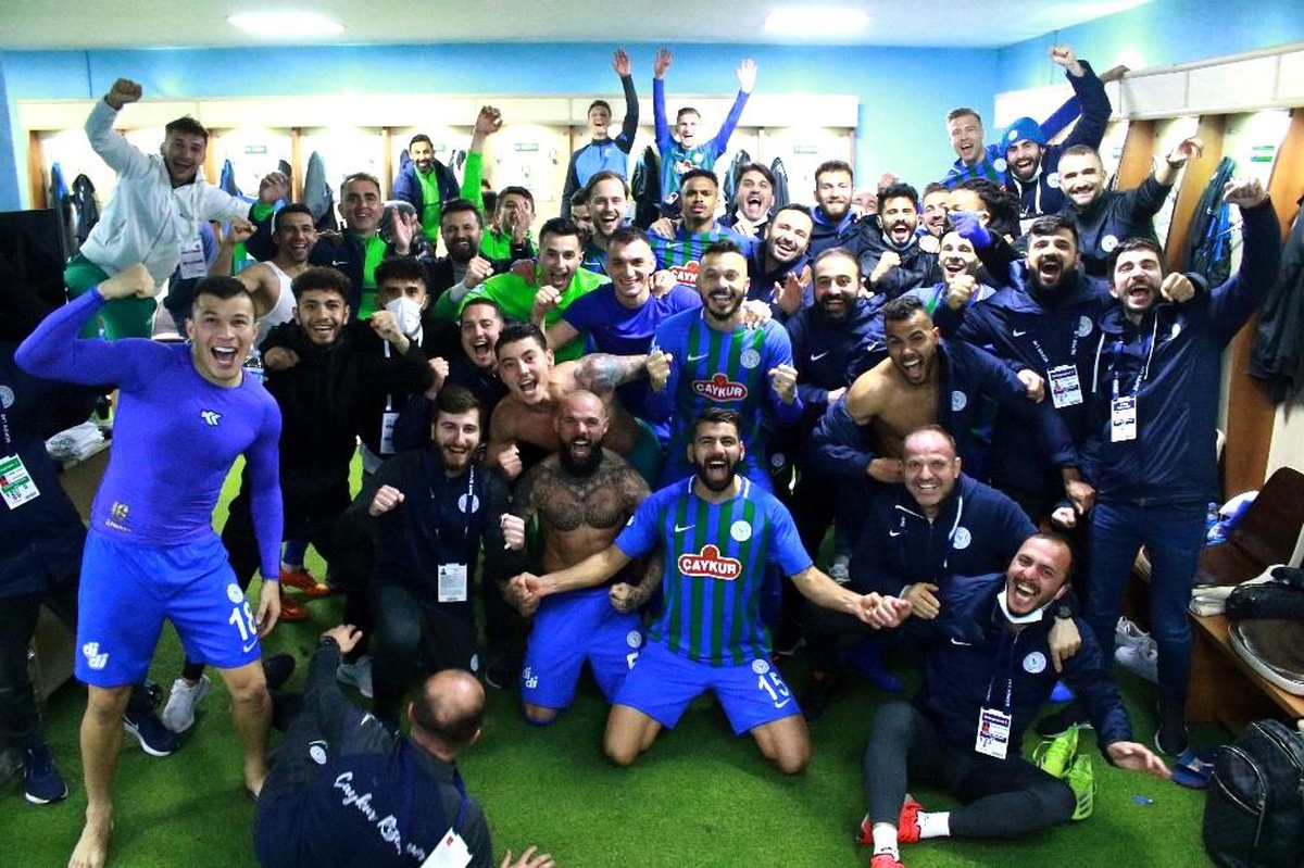 Çaykur Rizespor\'dan 10 hafta sonra galibiyet pozu