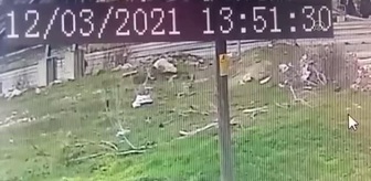 Son dakika! Kamyonun çarptığı kişinin yaralanması, güvenlik kamerasına yansıdı