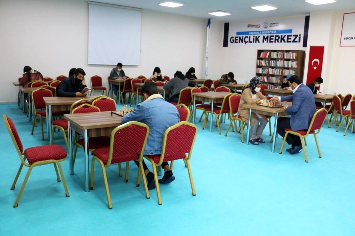 Öğrencilerden Yalçınkaya\'ya teşekkür