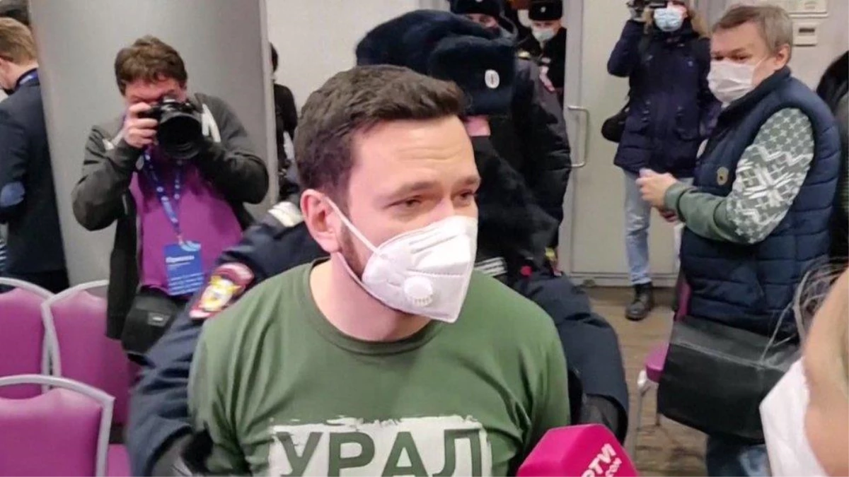 Rusya\'da polis, muhalefetin hafta sonu konferansını bastı; 200 kişiyi gözaltına aldı