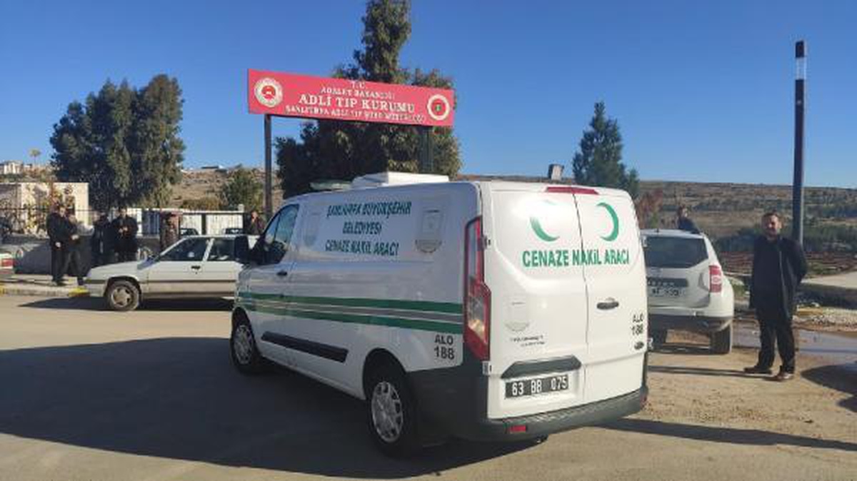 Son dakika haberleri... Yediği elma parçasının nefes borusunu tıkadığı küçük çocuk öldü