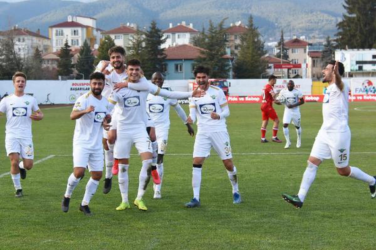 Akhisarspor kendine geldi