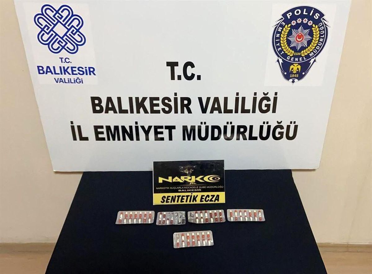 Son dakika! Balıkesir\'de 12 uyuşturucu şüphelisine operasyon