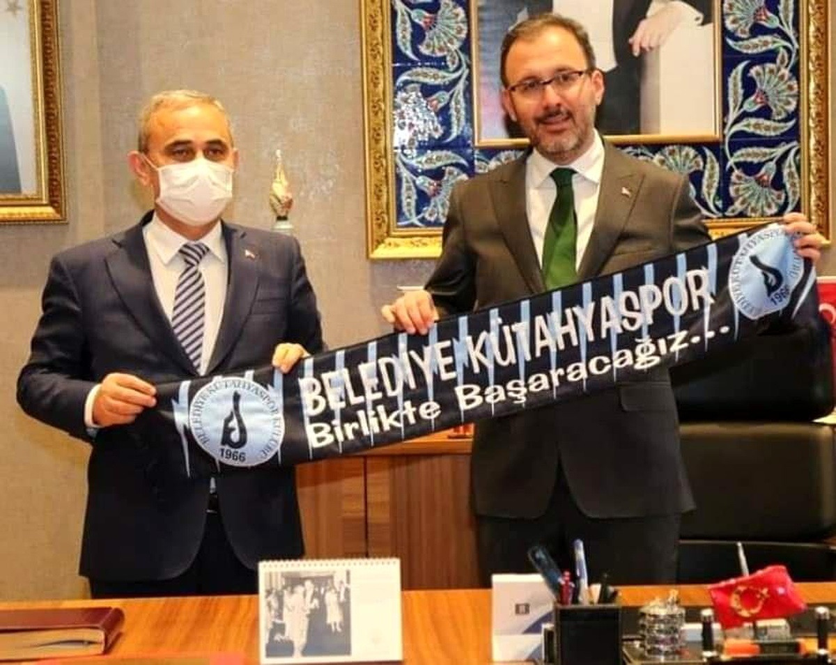 Başkan Işık, "Kütahya\'mızın en büyük talebi bir stat"