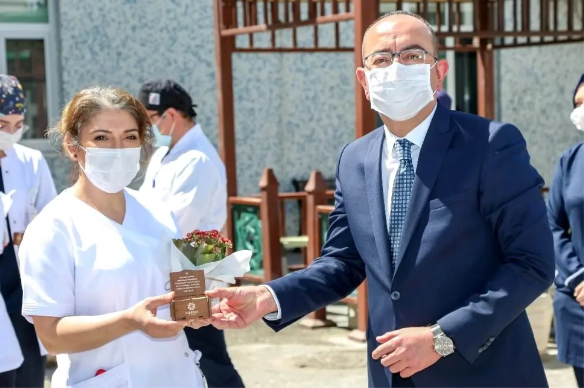 Başkan Kavuş: "Sağlık kahramanlarımıza minnetimizi verdiğimiz destekle gösterdik"