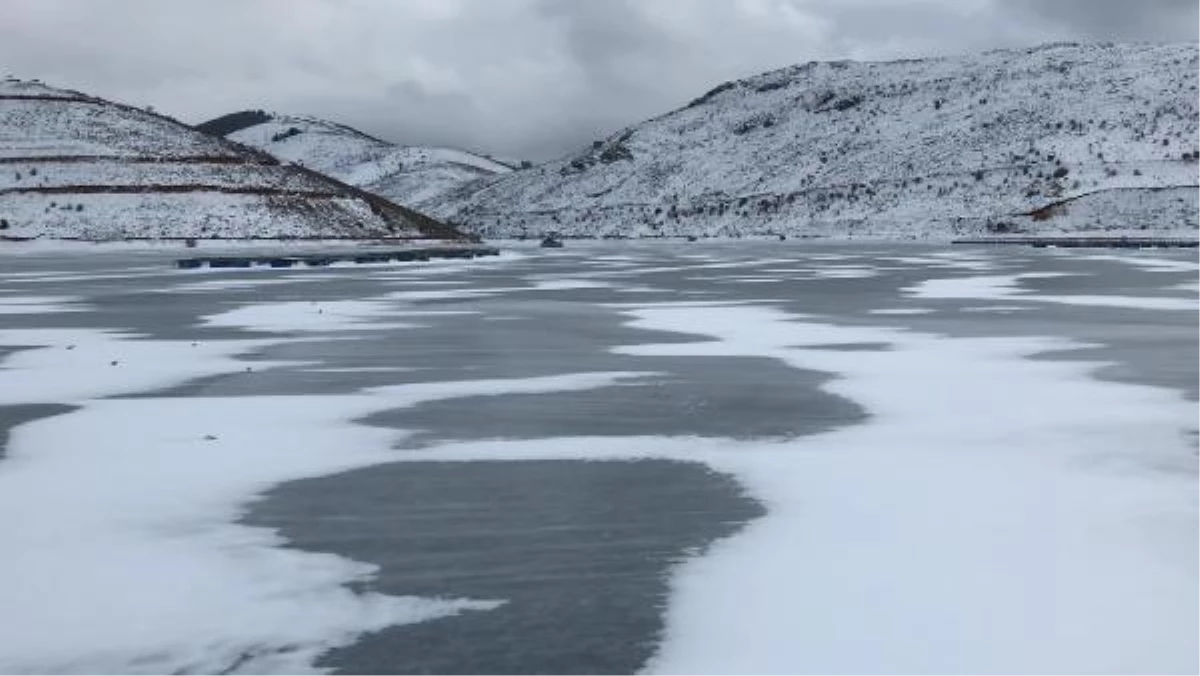 Bayburt\'ta nehir ve göletler dondu