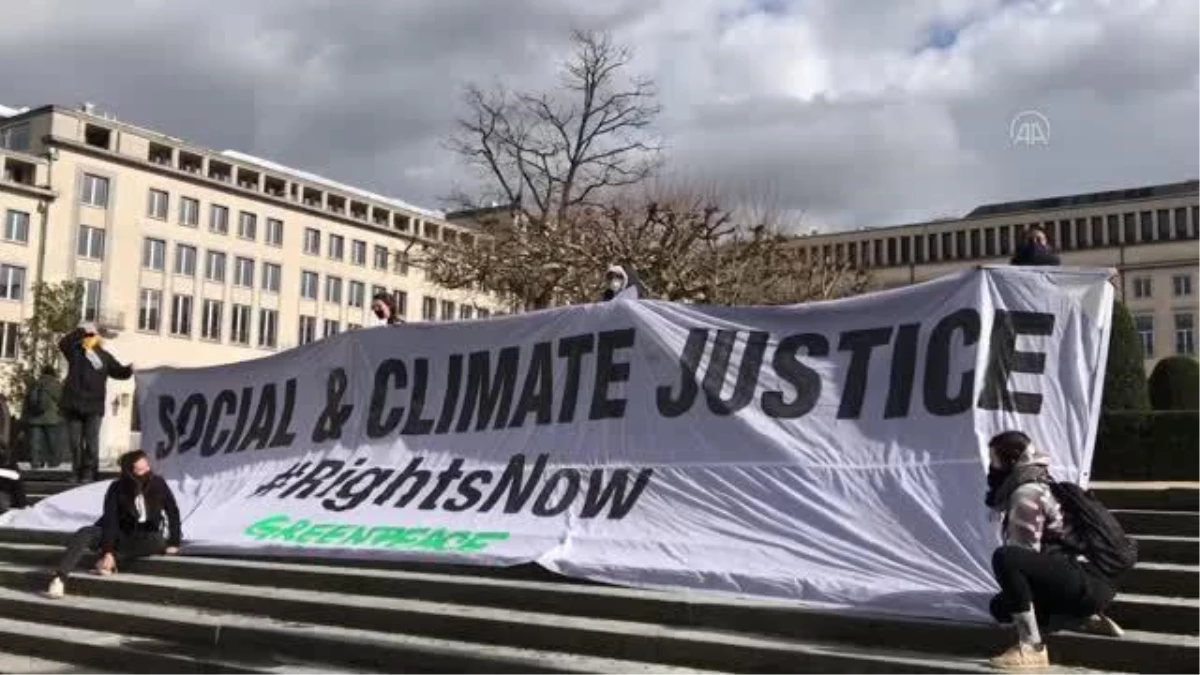 Belçika\'da iklim değişikliğine dikkat çekmek için gösteri düzenlendi