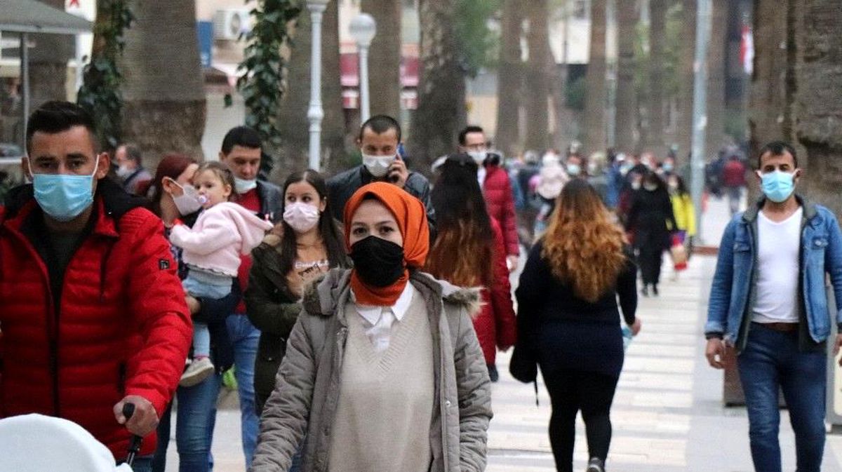 Denizli\'de sosyal mesafe unutuldu