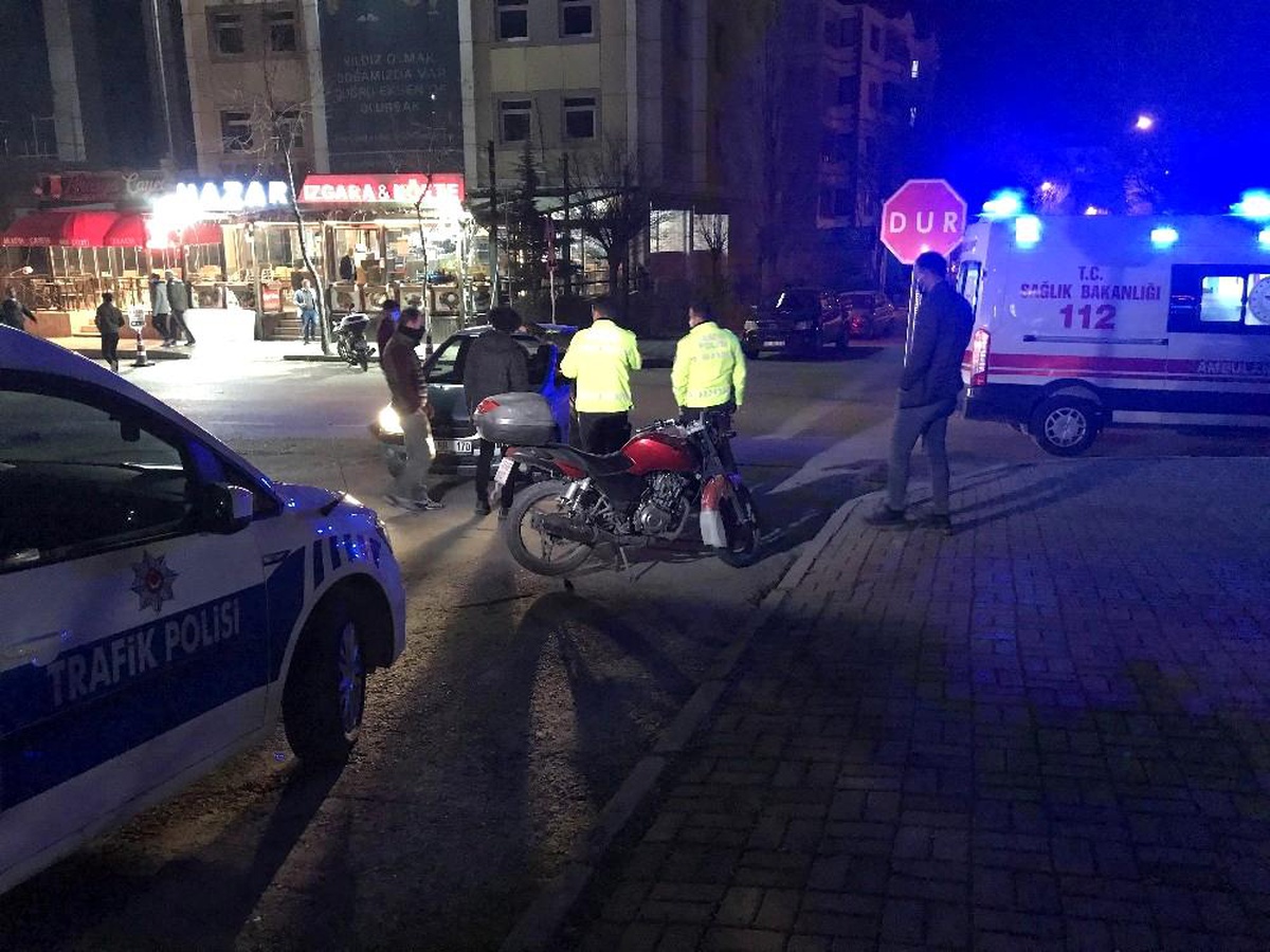 Elazığ\'da otomobil ile motosiklet çarpıştı: 1 yaralı
