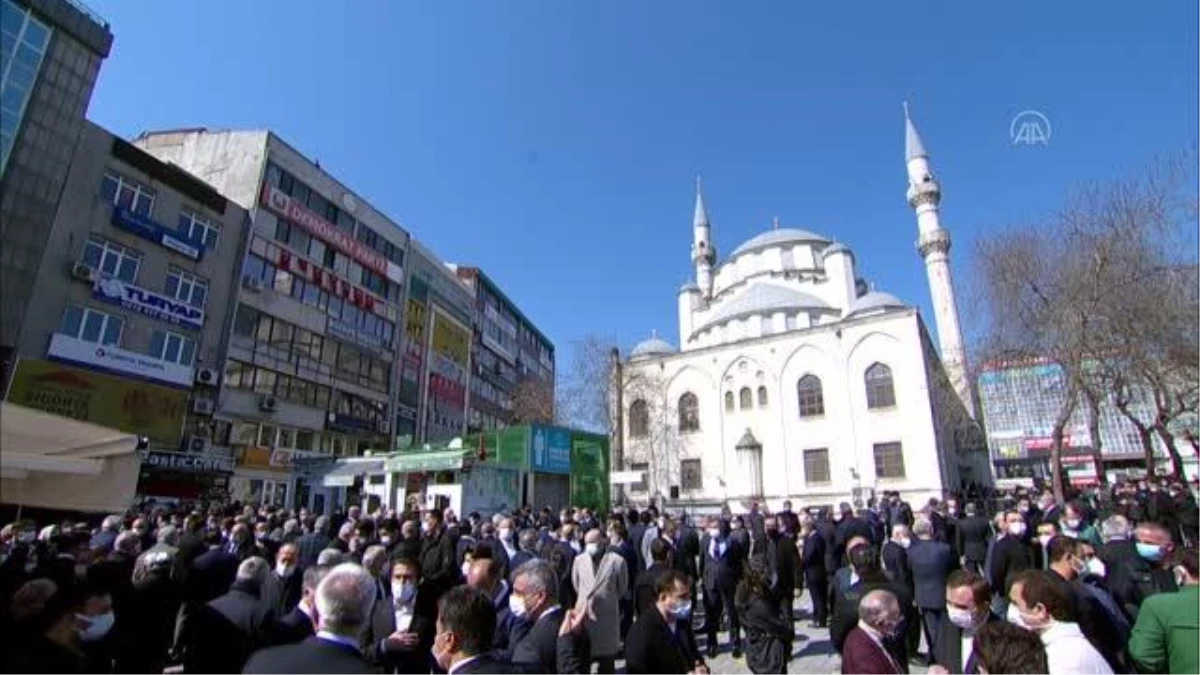 Son dakika! İçişleri Bakanı Soylu\'nun annesi Servet Soylu, son yolculuğuna uğurlandı