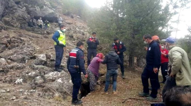 İki gündür kendisinden haber alınamayan kadın, mağarada otururken bulundu