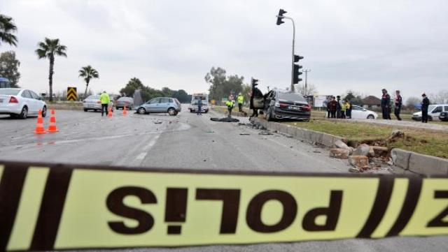 Ünlü iş insanı Bilal Kadayıfçıoğlu'nun karıştığı kazada 2 kişi öldü, 4 kişi yaralandı