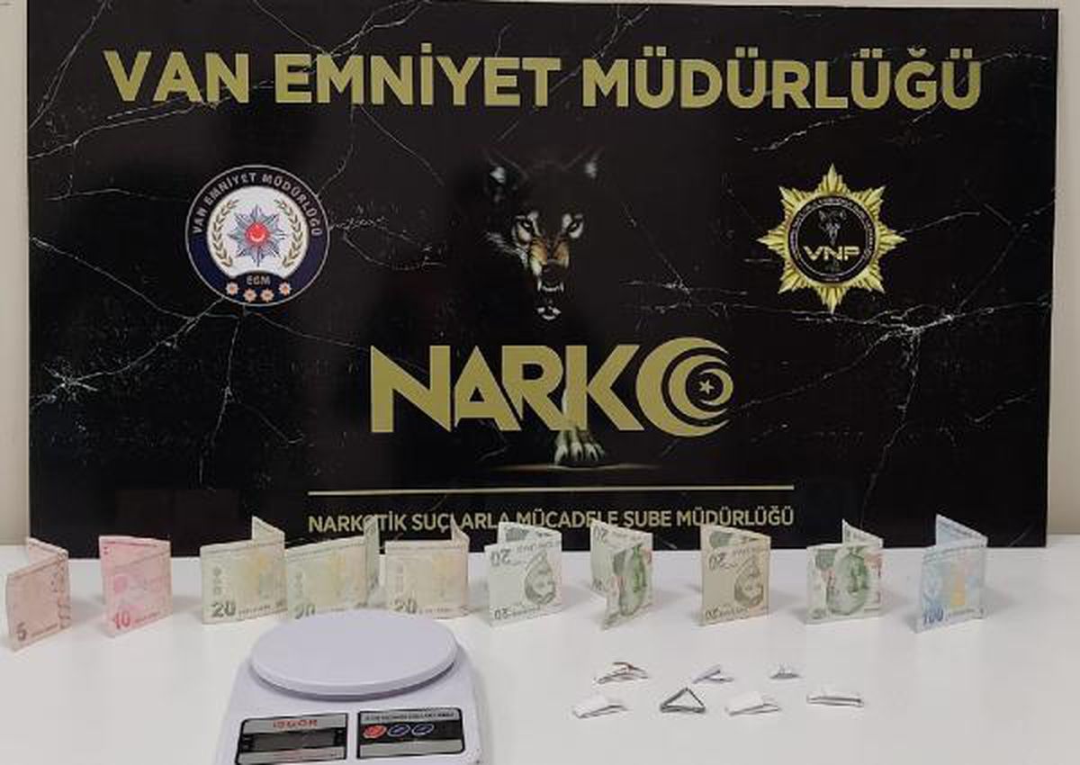 Van\'da torbacı operasyonu: 13 gözaltı