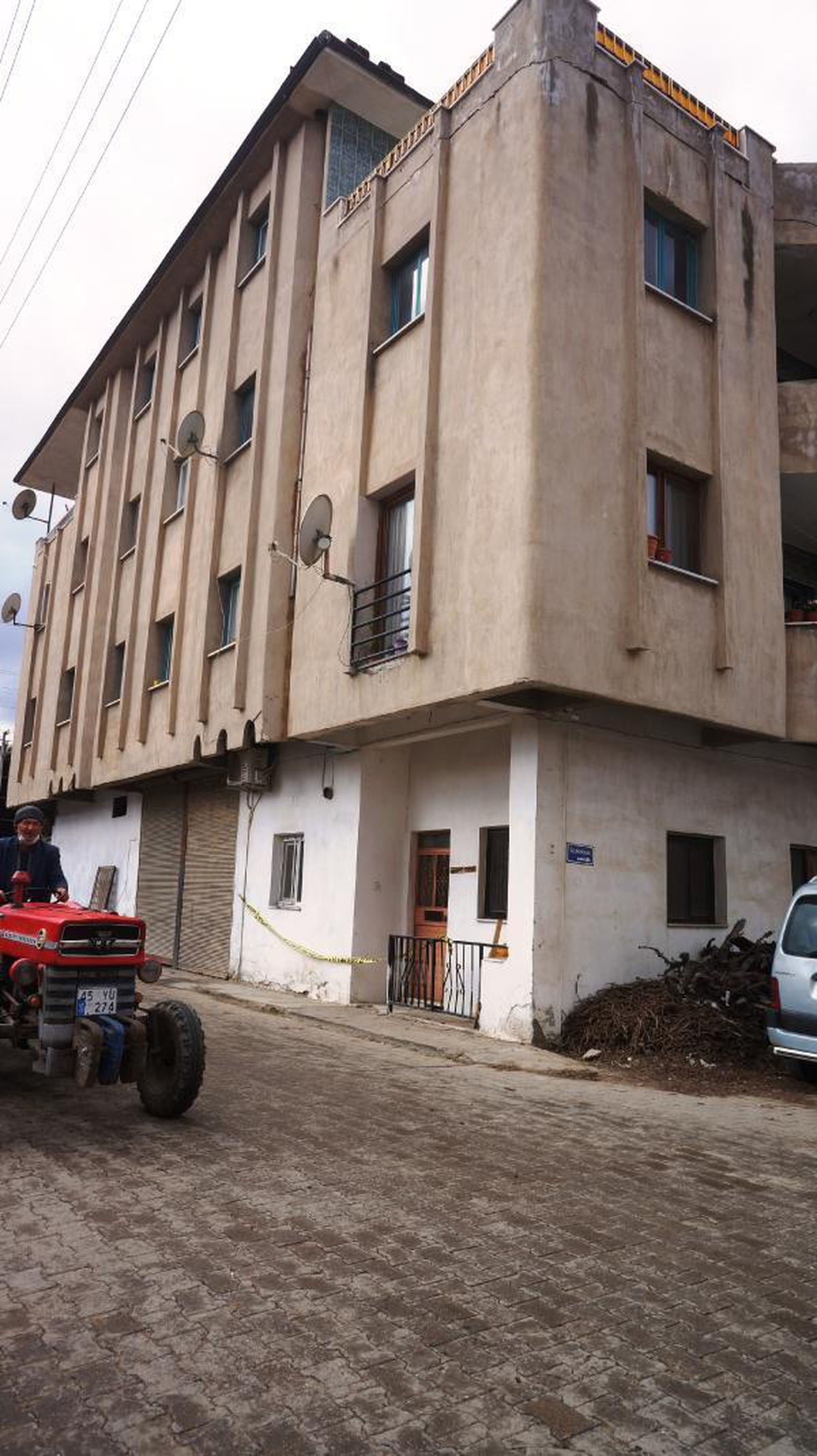Arkadaşını öldürdükten sonra polise teslim oldu