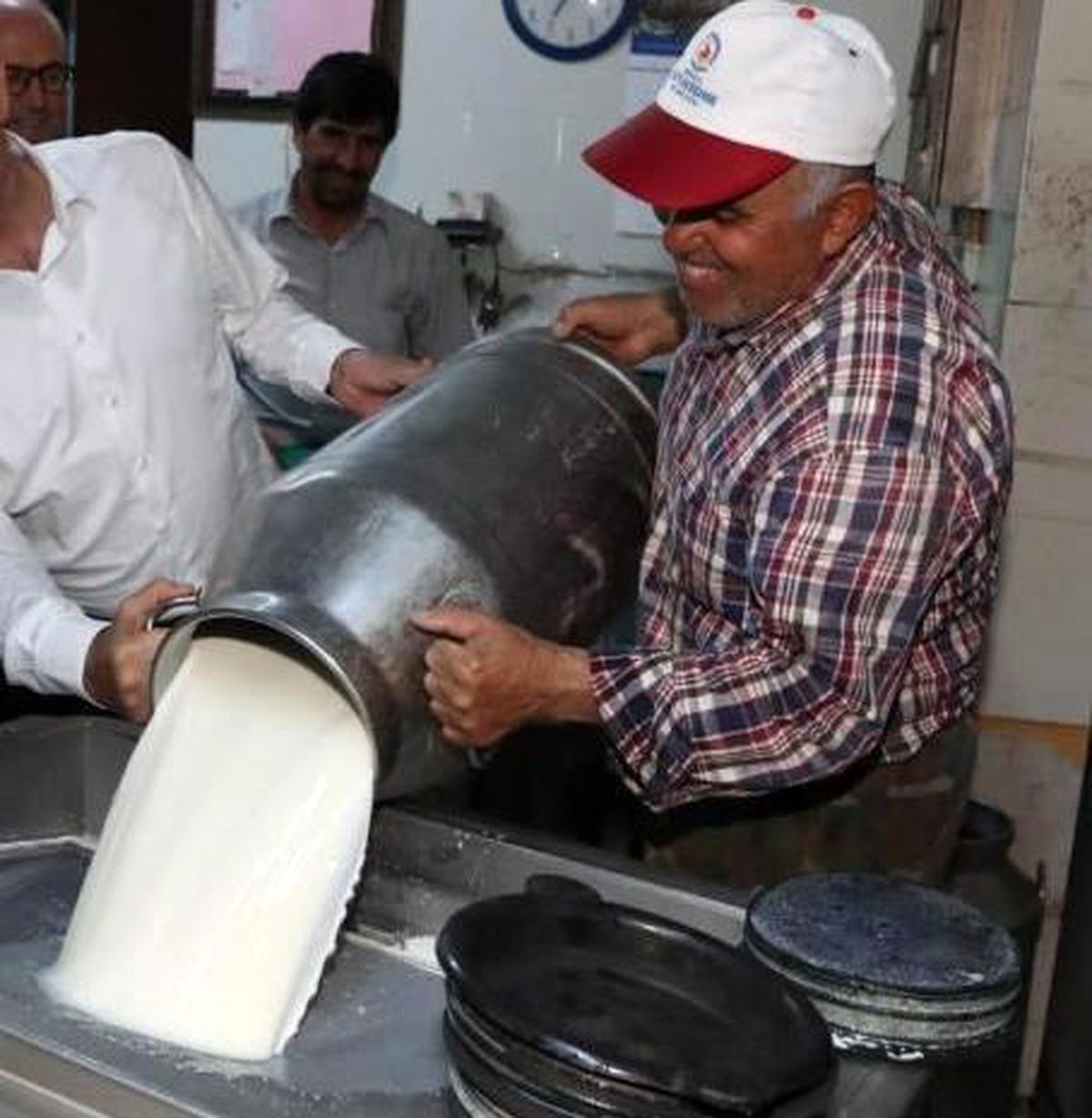 Aydın\'da 23 milyon liralık çiğ süt destek ödemesi