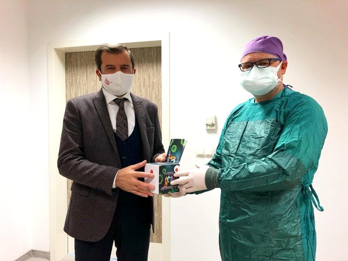 Başkan Işık, sağlık kahramanlarının gönlünü aldı